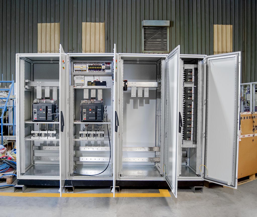 Generator Synchronization Panels manufactured by EAMFCO in Saudi Arabia