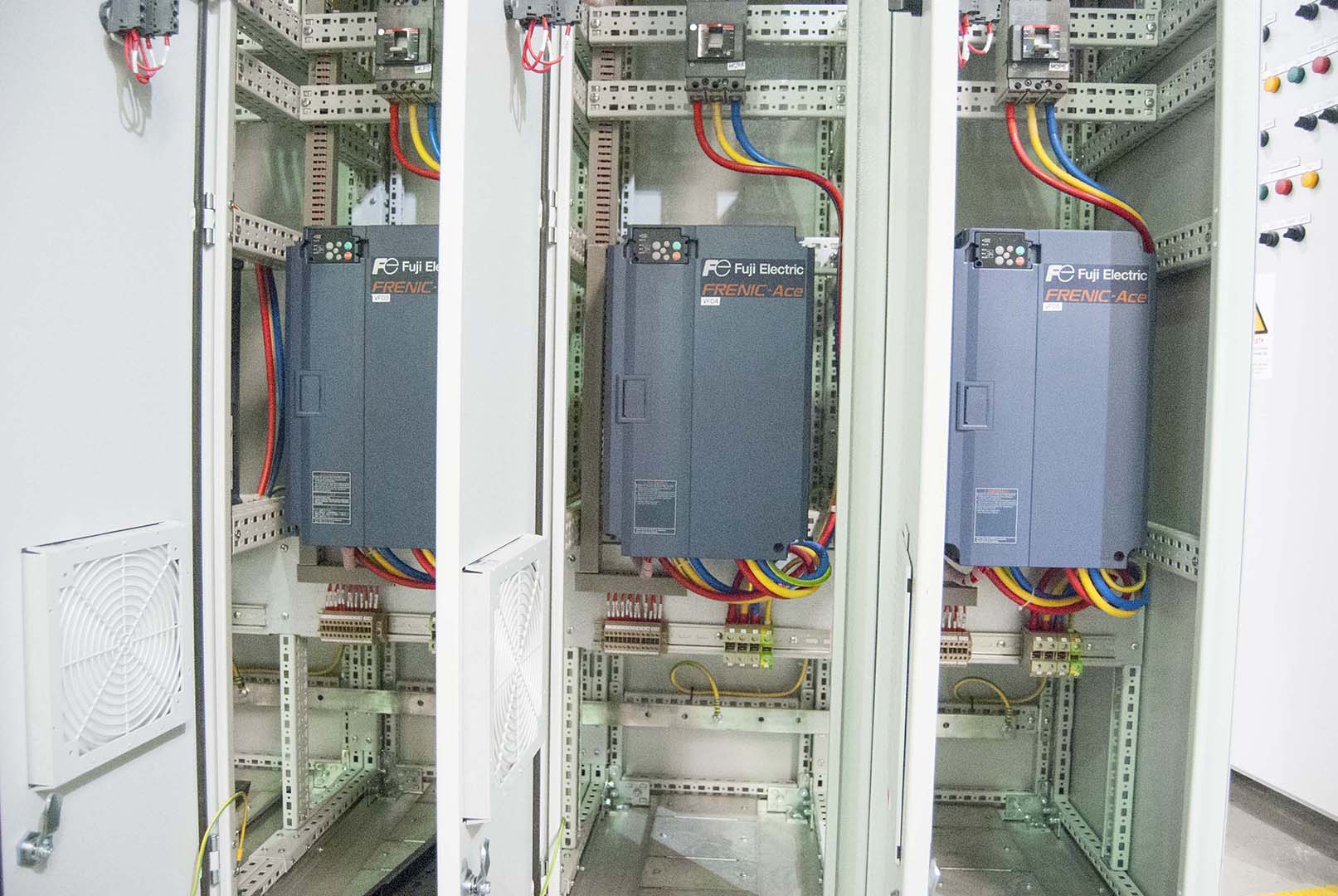 MCC and Motor Control Panels manufactured by EAMFCO in Saudi Arabia