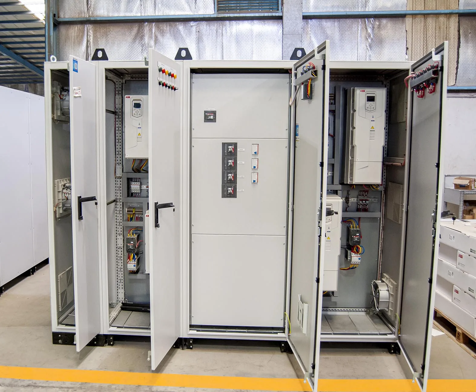 Low voltage MCC motor control panel supplied by EAMFCO